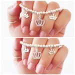 צמיד כתרים חריטת שם הנסיכים שלך